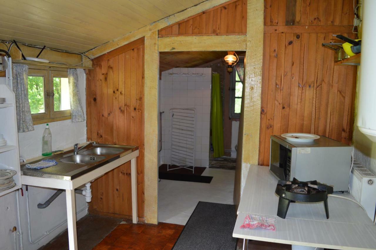 Cabane En Foret Onesse-et-Laharie Exterior photo